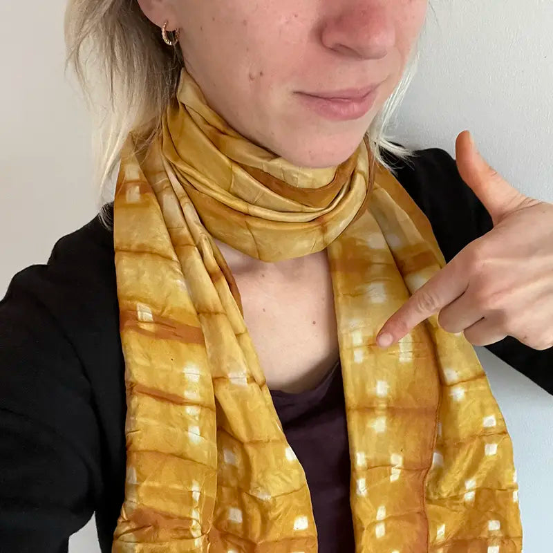 Foulard soie idée cadeau teinture vegetale 