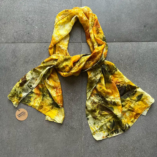 Foulard soie teinture pelures oignon jaune et rouge